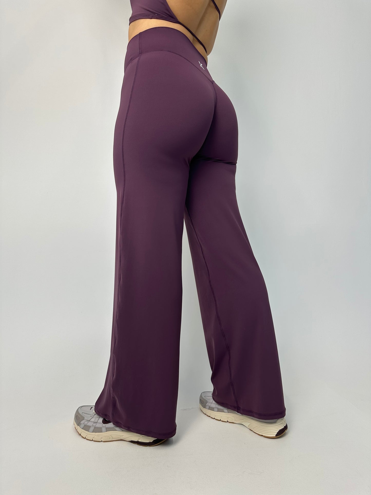 PRE-ORDER Flared Seamless Leggings Plum Purple
