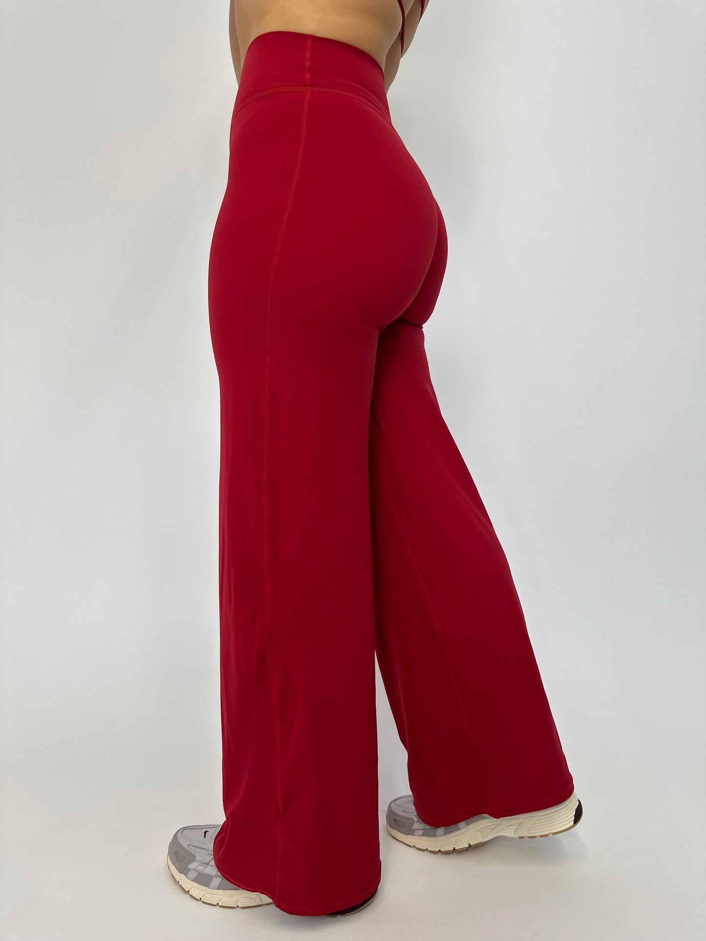 PRE-ORDER Flared Seamless Leggings Scarlet (Red)